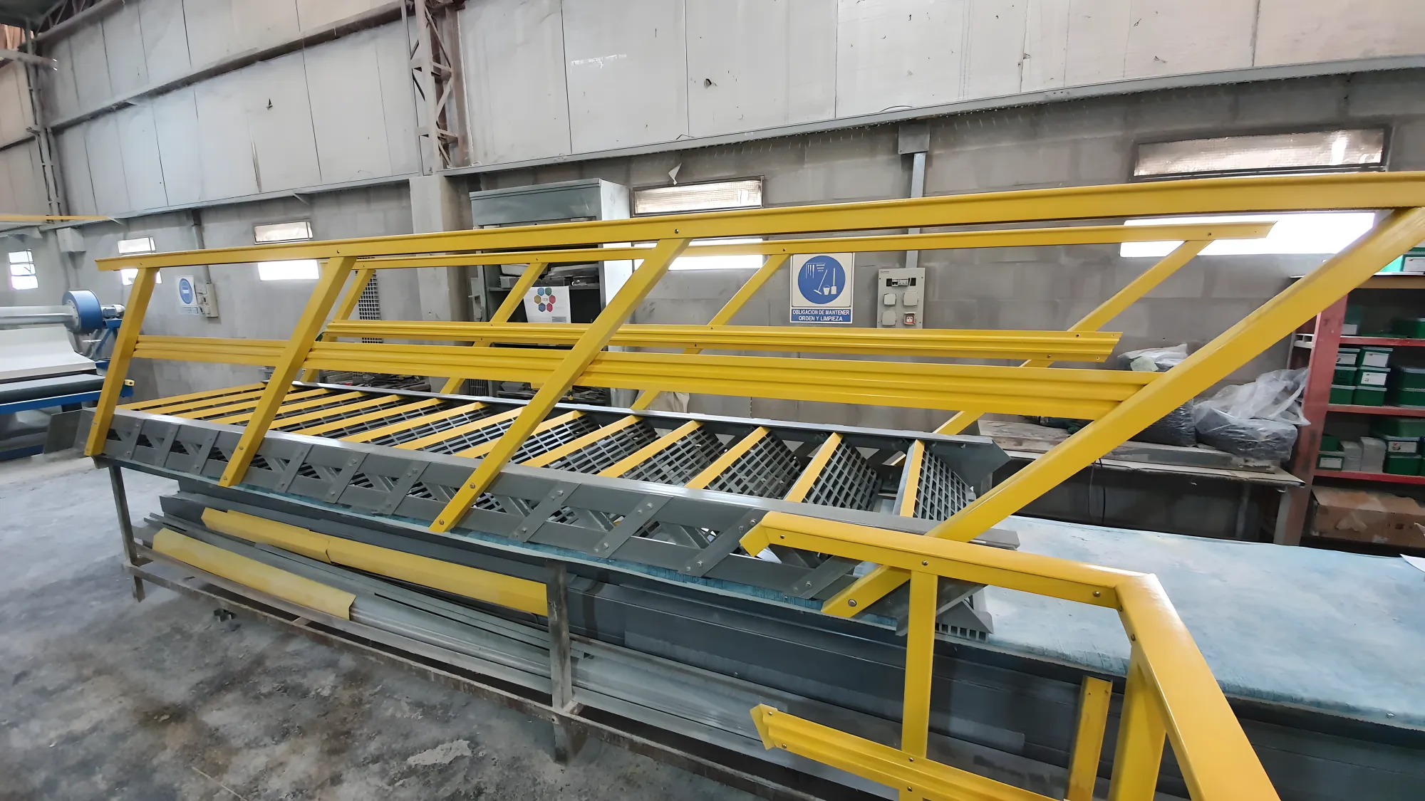Plataforma con escalera